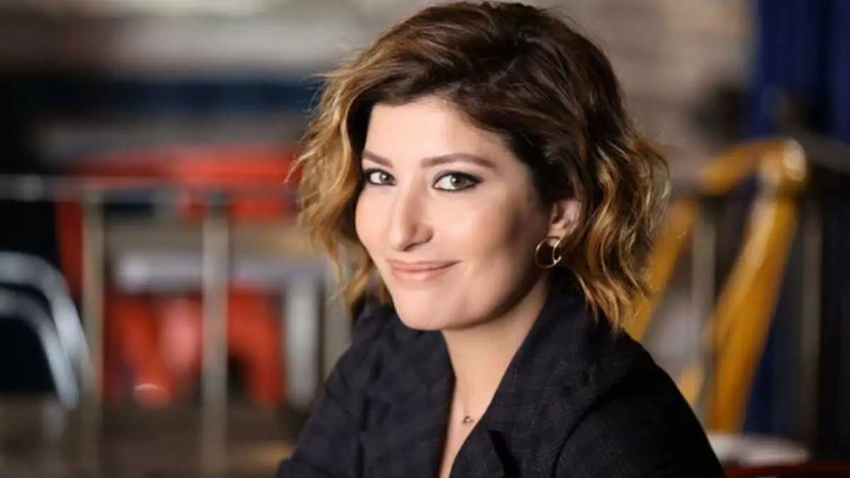 Kızılcık Şerbetinin Meri'si Şebnem Bozoklu Diziden Ayrılıyor Mu, Neden? Kızılcık Şerbetinin Meri'si Şebnem Bozoklu Diziden Ayrılıyor Mu, Neden?