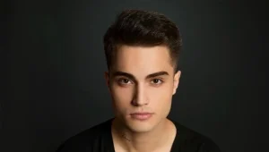 Mete Gök kimdir? 22 yaşında, İzmirli genç sanatçı; oyuncu, şair