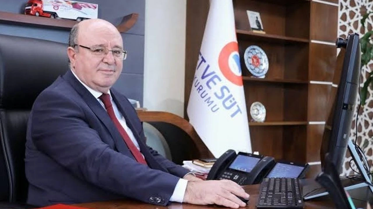 Mustafa Kayhan kimdir