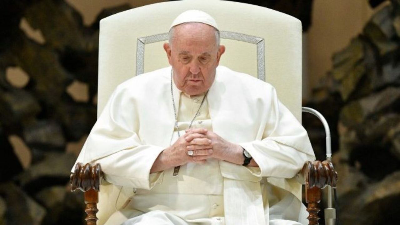 Dünya Katoliklerinin ruhani lideri Papa Francis’in 88 yaşında hayatını kaybetmesiyle