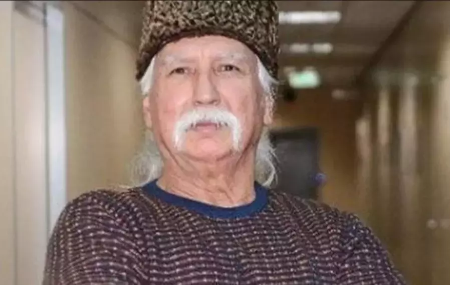 Prof. Dr. Şener Üşümezsoy Biyografisi: Kaç Yaşında, Evli Mi, Tatar Mı, Yer Bilimci Mi, Kitapları Neler?