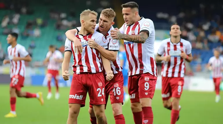 Rizespor - Sivasspor: 1-1 Maç Özeti, Gollerin Dakikaları, Kadrolar ve Analizler