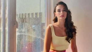 Ekranların genç ve başarılı yıldızlarından biri olan Sude Zülal Güler güzelliği