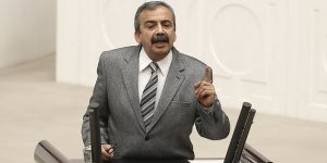 Sırrı Süreyya Önder Aslen Nereli, Alevi Mi, Kürt Mü? Eşi
