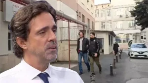 Timur Soykan Neden Gözaltına Alındı? Gazeteci Timur Soykan, İstanbul Cumhuriyet