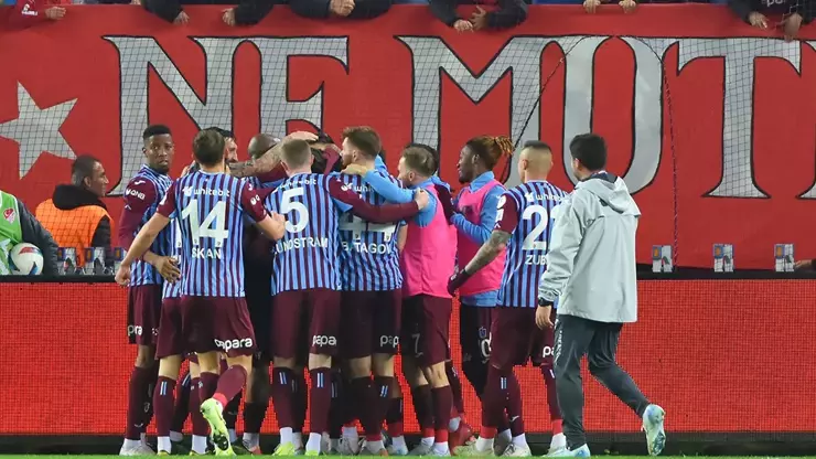 Trabzonspor - Göztepe: 2-0 Maç Özeti Ve Maçın Gollerini İzle