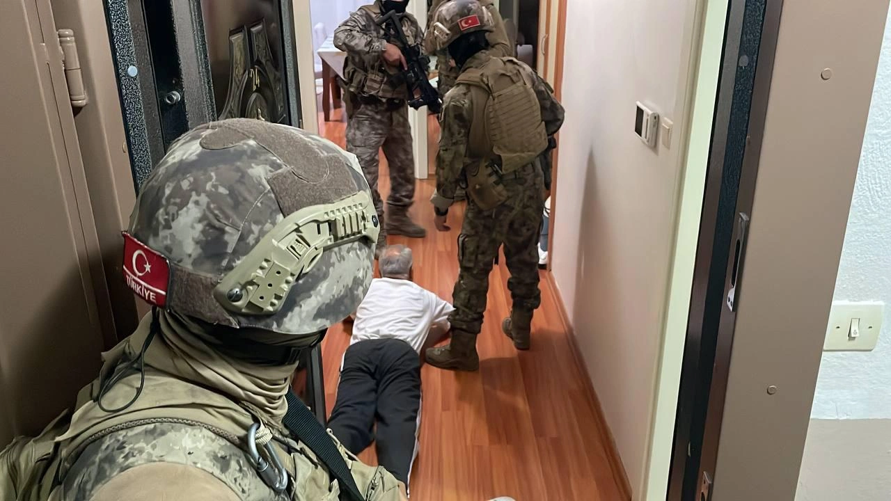 Bakan Yerlikaya, sosyal medya hesabından, uyuşturucu madde satıcılarına yönelik 19-27