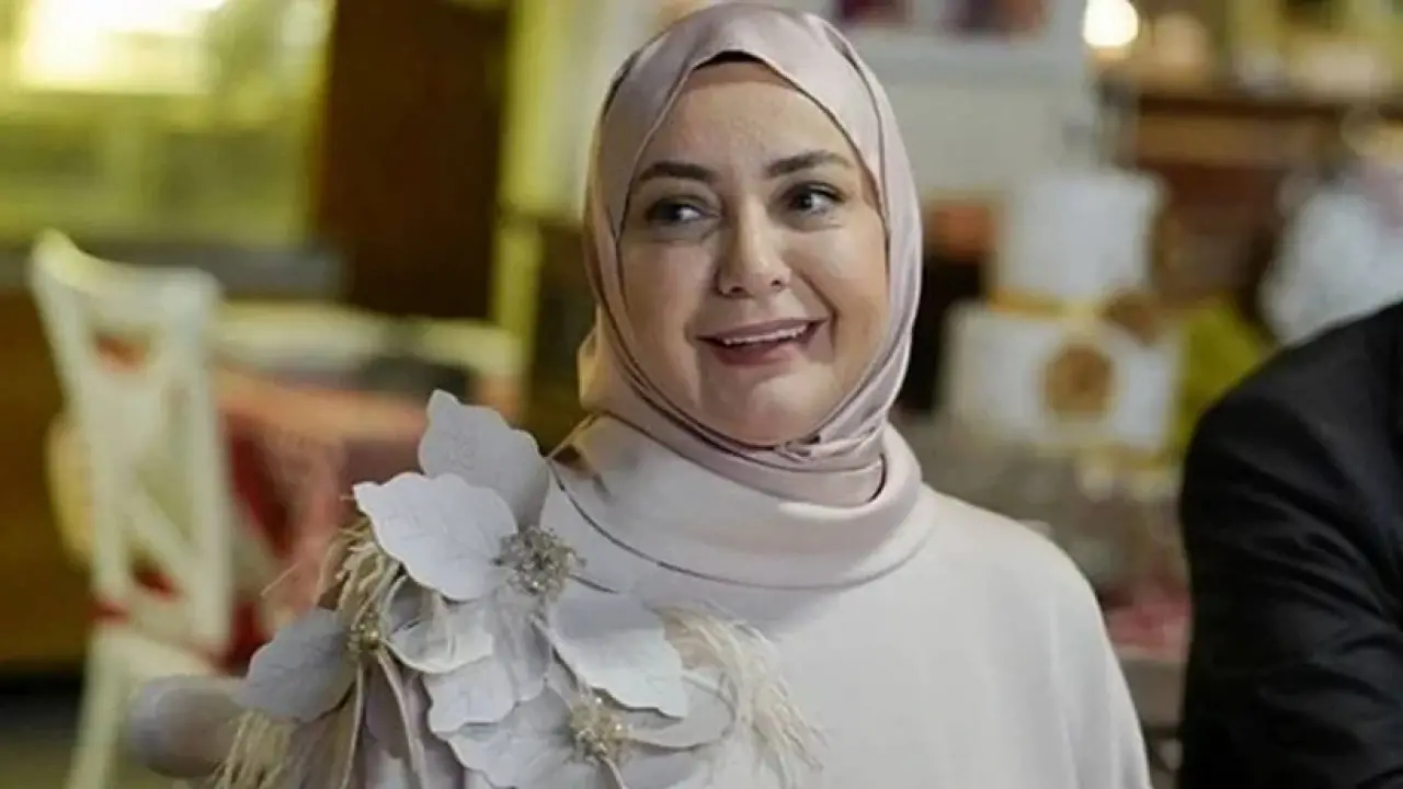 Kızılcık Şerbeti'nde Sessiz Kriz! Sibel Taşçıoğlu'nun Takipten Çıkması Dizinin Perde Arkasını mı Açığa Çıkardı?