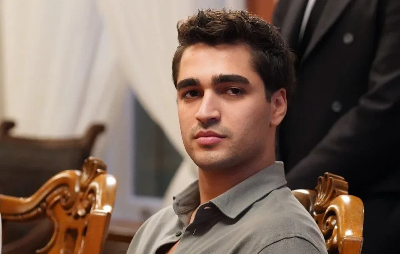 Yalı Çapkını’nın Ferit’i Mert Ramazan Demir Askerde Selfie Paylaşmadı, Sebebi