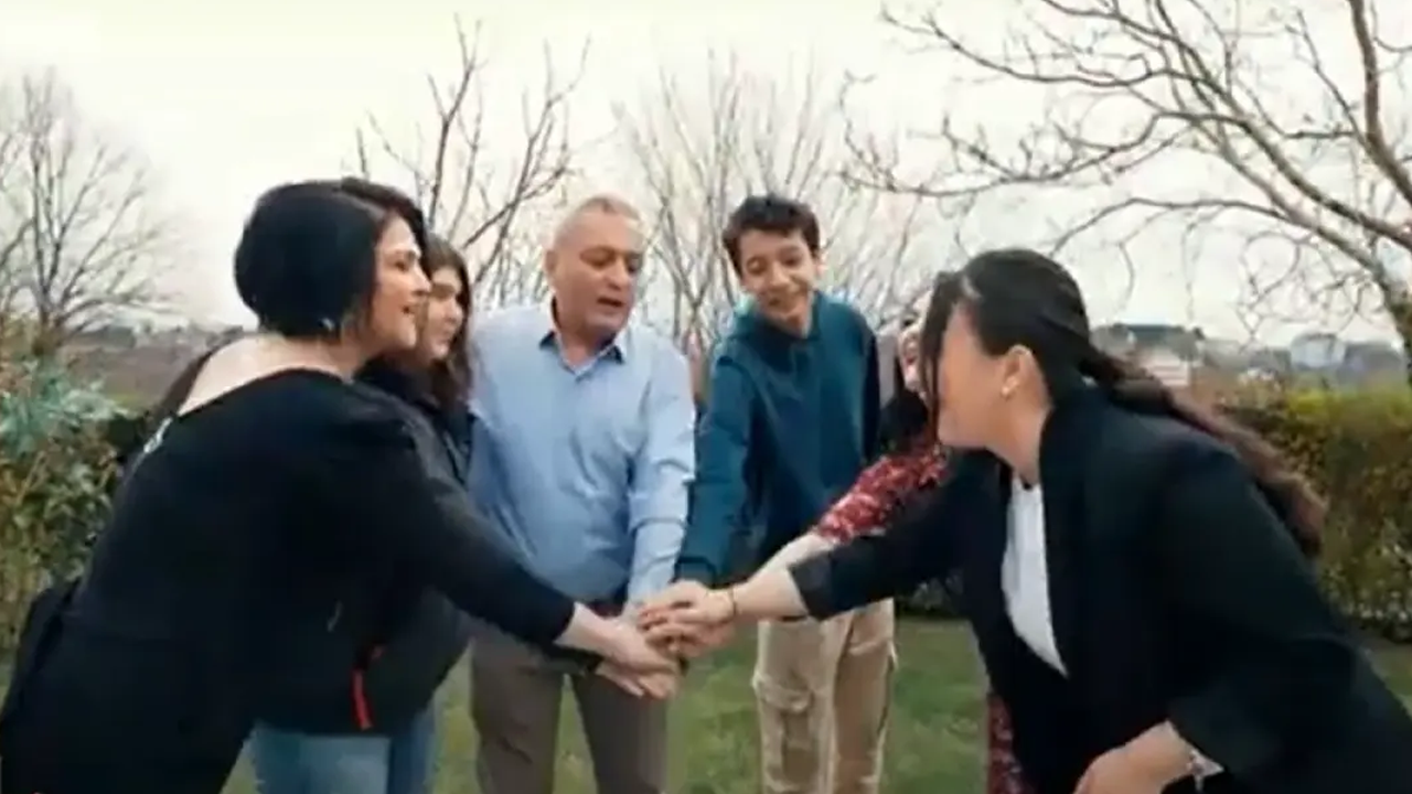 Yemekteyiz Ayşe Özcan kimdir? Yemekteyiz Ayşe Özcan evli mi, ne iş yapıyor, kaç yaşında, nereli, kaç puan aldı? Yemekteyiz Ayşe Özcan kimdir