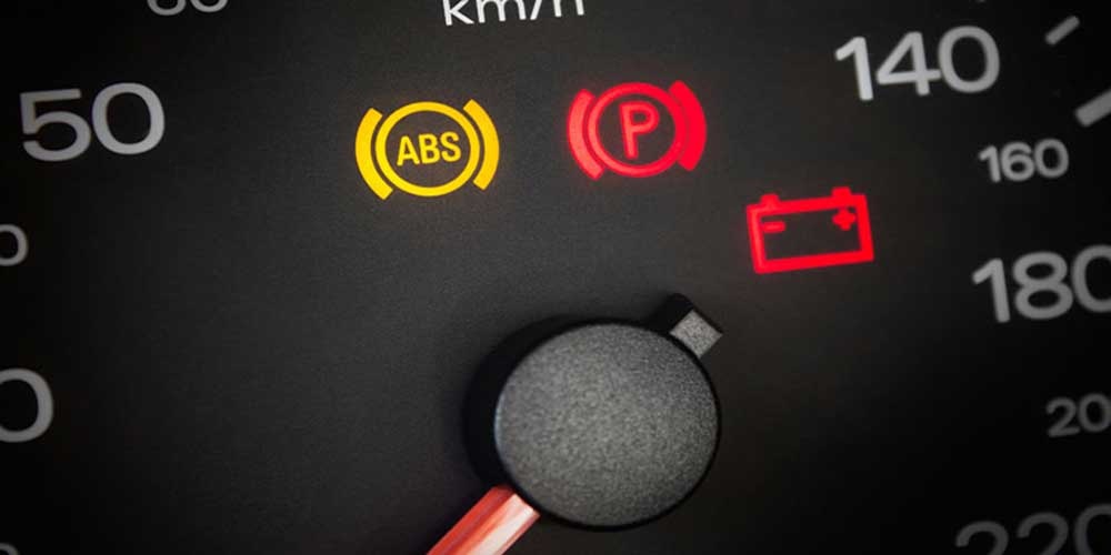 Araç kullanıcılarının en çok merak ettiği konulardan biri olan ABS