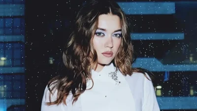 Afra Saraçoğlu kimdir? Kaç yaşında, aslen nereli? Boyu, kilosu, oyunculuğa