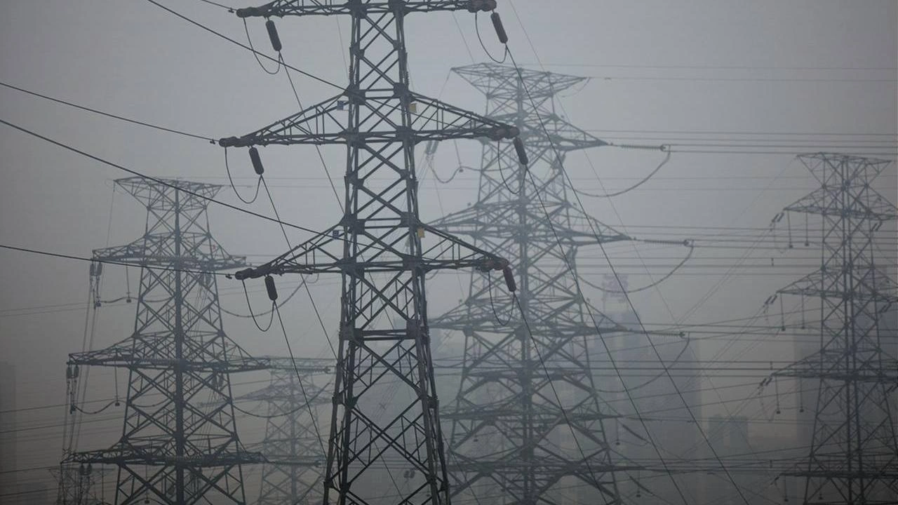 Enerji ve Tabii Kaynaklar Bakanı Alparslan Bayraktar, Gölbaşı’ndaki Orta Anadolu