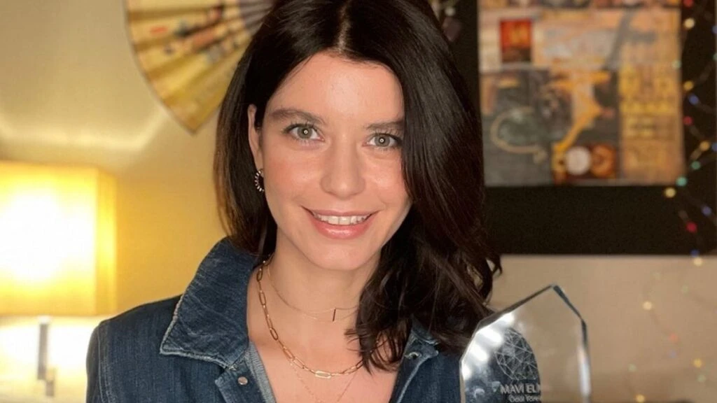 Beren Saat Bebek mi Bekliyor? Çiftten Sosyal Medyayı Sallayan Cevap