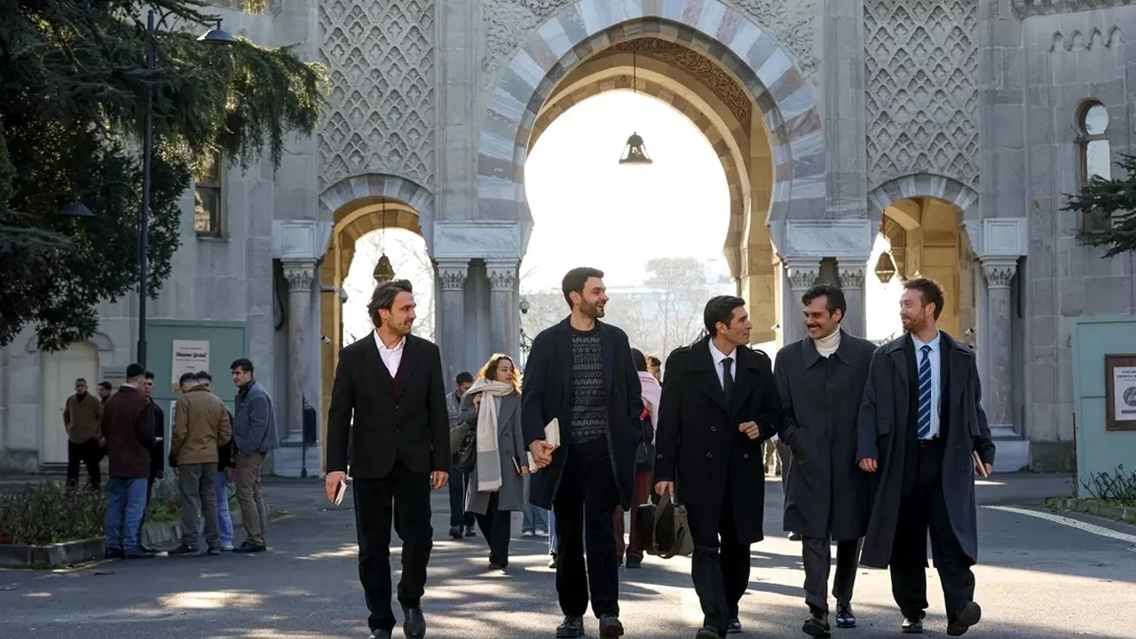 Bir Zamanlar İstanbul yeni oyuncu geliyor! Kadir Çiçek Sıtkı Rolüyle Dizide Fırtınalar Estirecek