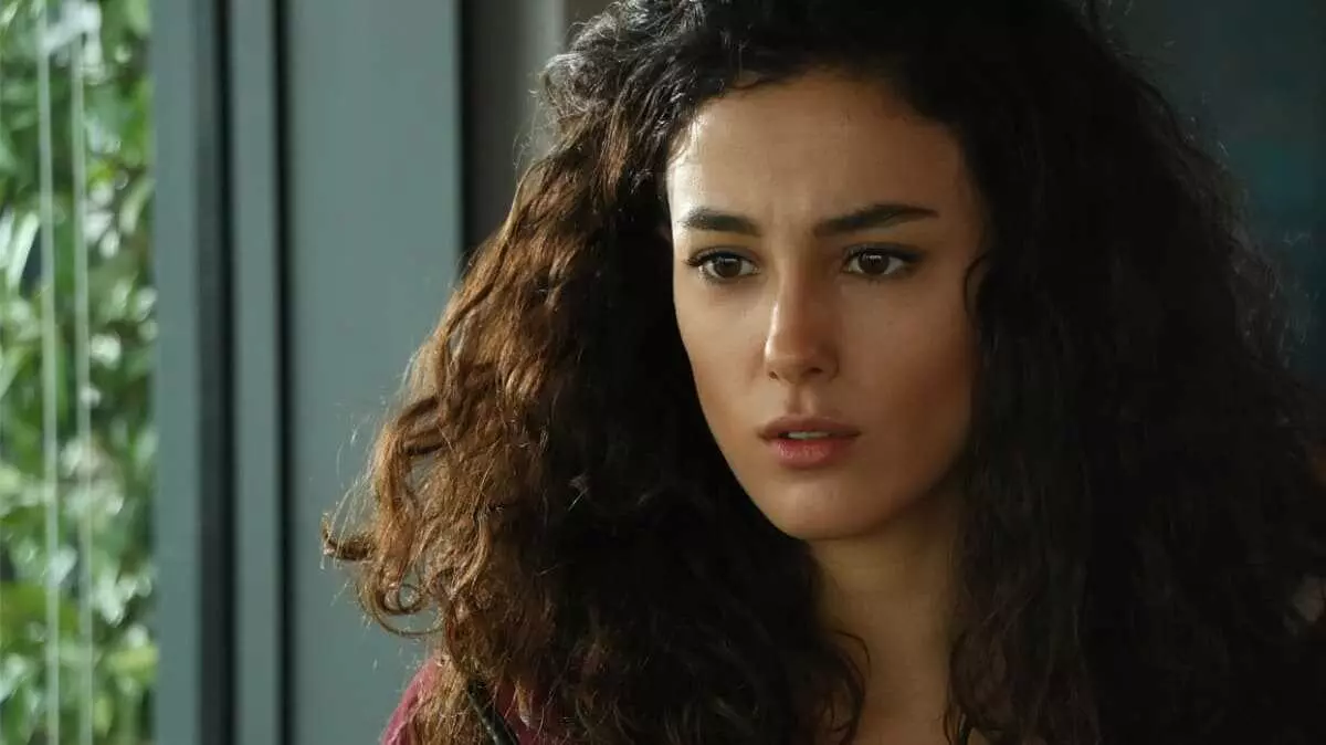 Cansu Tosun Kimdir? Cansu Tosun aslen nereli, kiminle evli, çocuğu var mı, eşi kimdir, ikiz mi, babası kimdir?