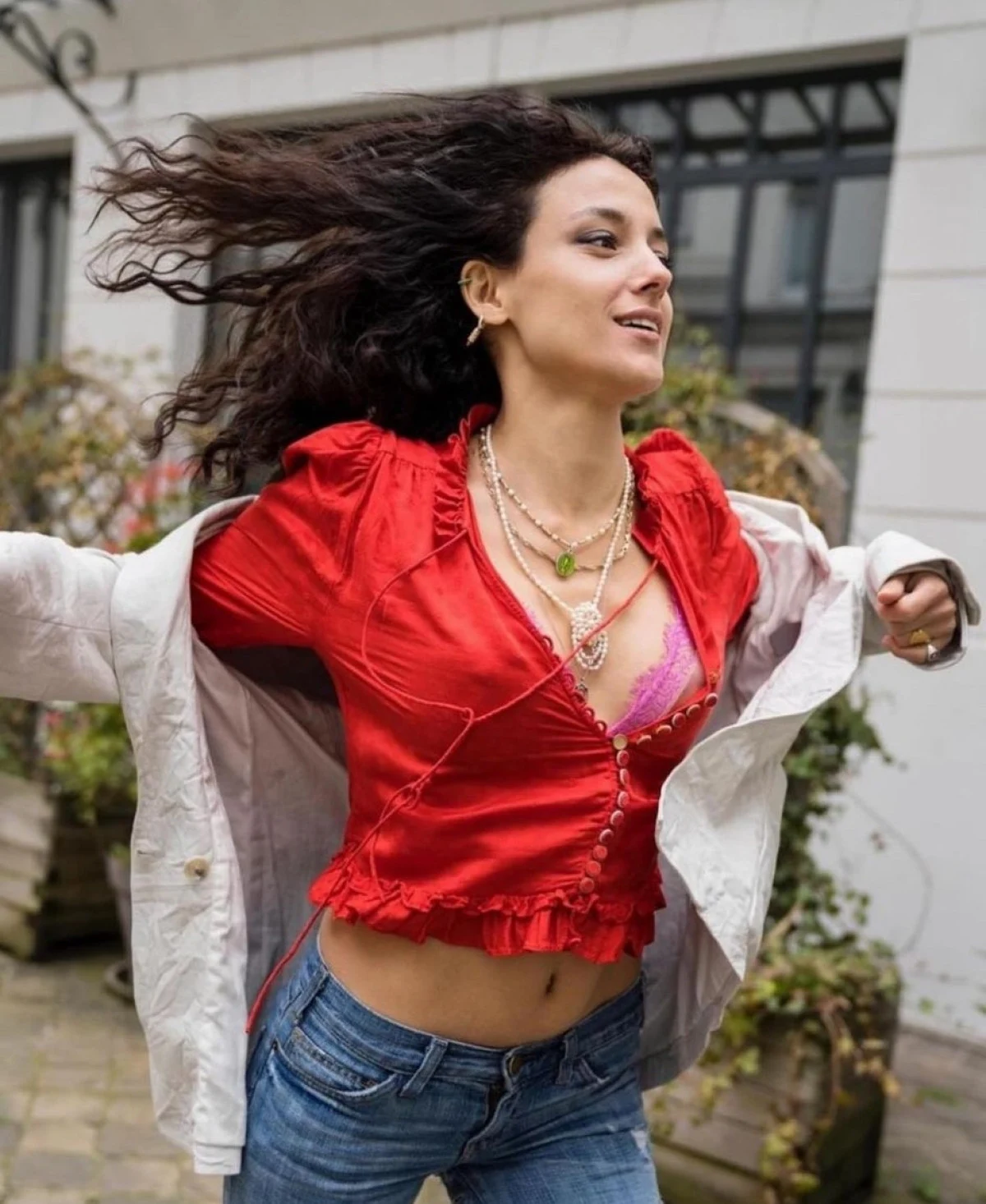 Cansu Tosun kimdir? Almanya doğumlu oyuncu ve dansçı Cansu Tosun'un