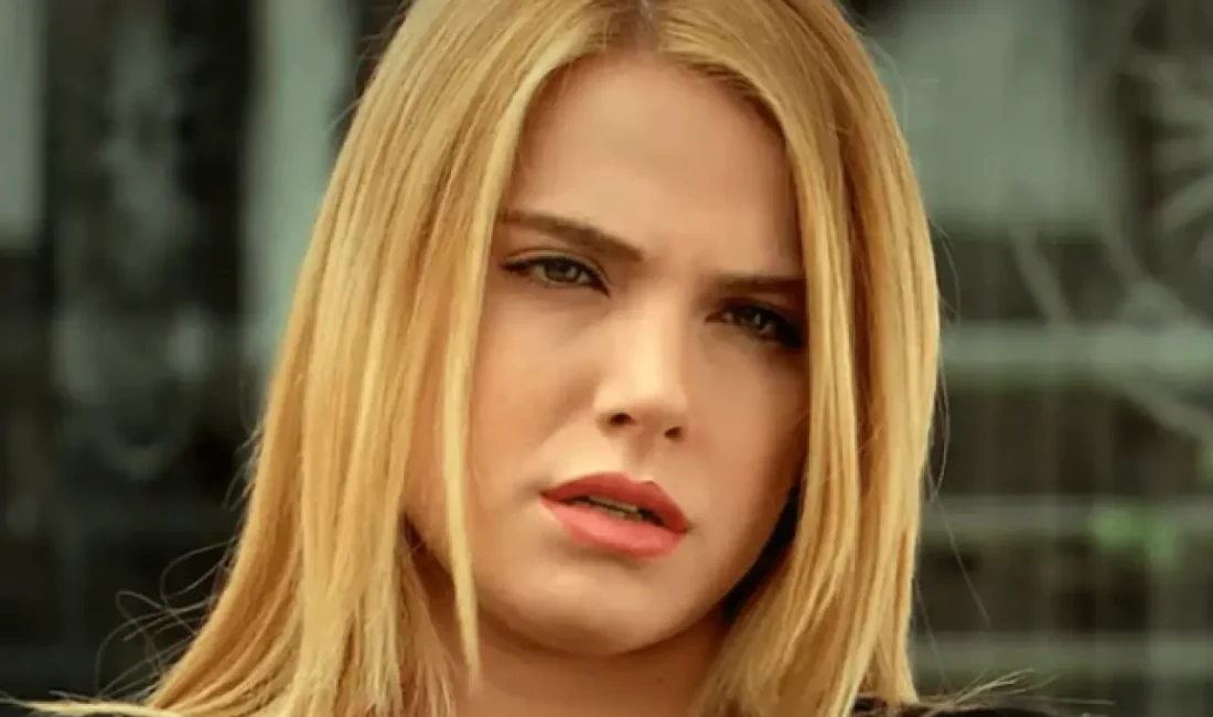 Ceyda Ateş, Adını Feriha Koydum dizisinde sarı saçla özdeşleşen ‘Hande’