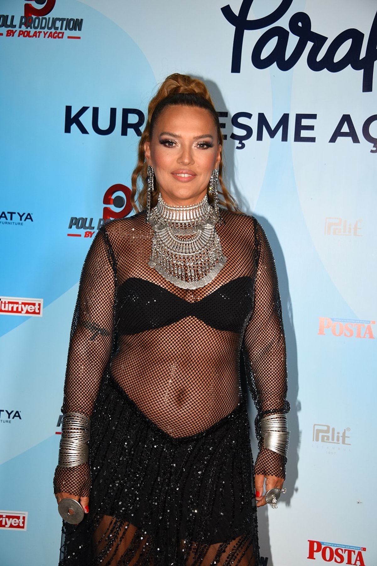 Demet Akalın’dan Sinem Ünsal’a Moda Tokadı: Cannes Elbisesine Ağır Yorum!