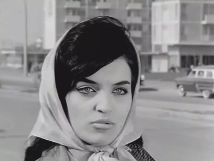 Yeşilçam’ın unutulmaz yıldızı Devlet Devrim, 81 yaşında hayatını kaybetti. Peki