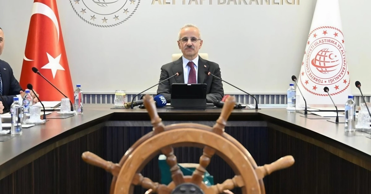 Ulaştırma ve Altyapı Bakanı Abdulkadir Uraloğlu, Doğu Akdeniz Gemi Trafik