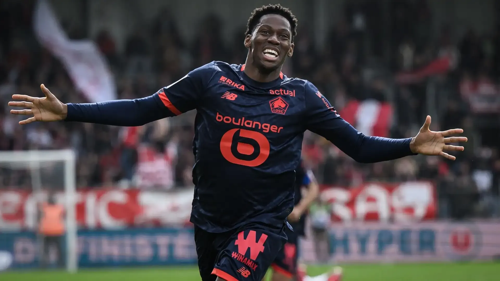 Galatasaray, forvet oyuncusu Victor Osimhen’in takımda kalma ihtimalini garanti altına