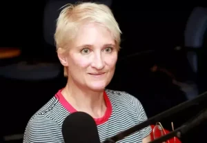 ABD’li şarkıcı ve söz yazarı Jill Sobule, Minnesota’nın Woodbury kentindeki