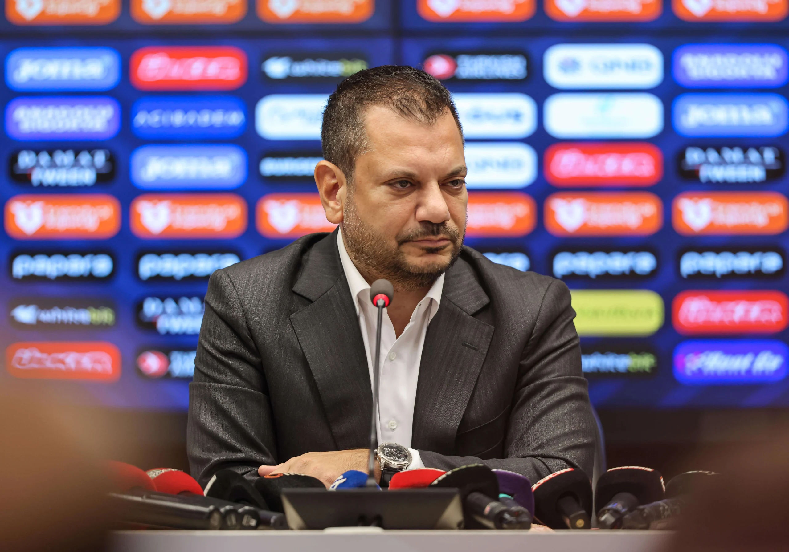 Trabzonspor Kulübü Başkanı Ertuğrul Doğan, İstanbul’da düzenlediği basın toplantısında Türk