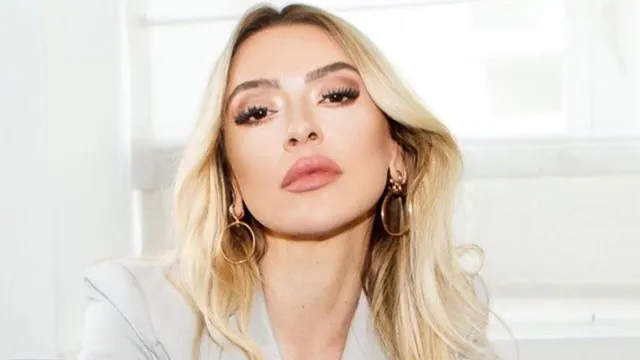 Özel hayatıyla sık sık gündemde olan ünlü şarkıcı Hadise, son