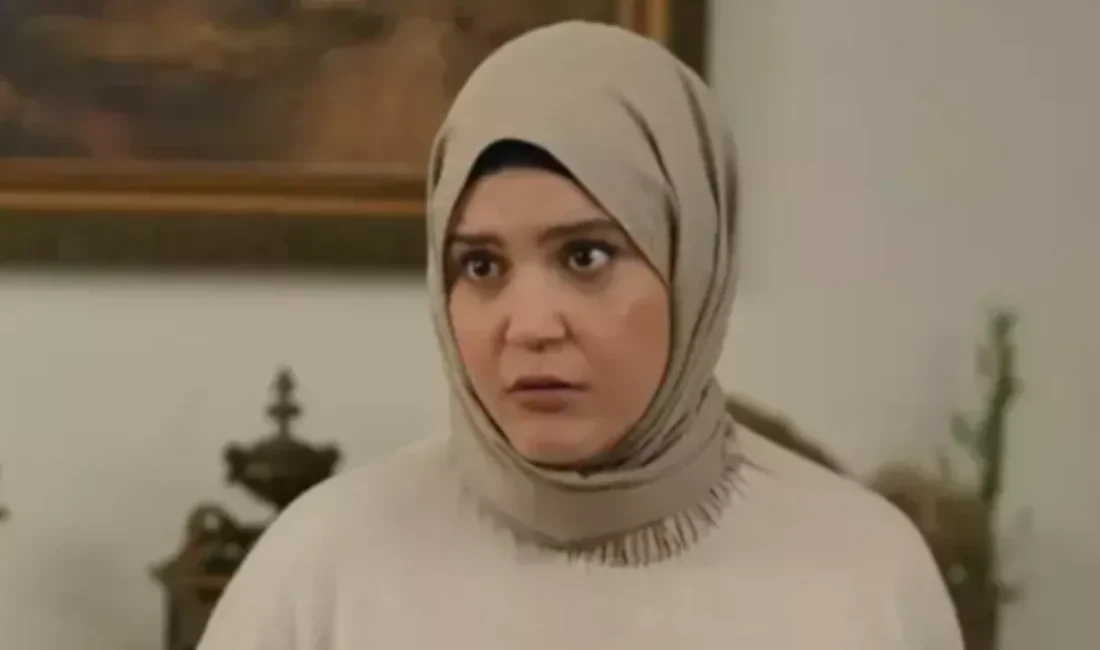 Son dönemin dikkat çeken oyuncularından Feyza Civelek, katıldığı bir etkinlikte