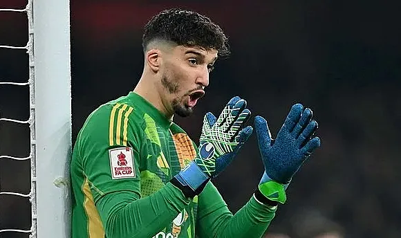 Manchester United, Premier Lig'de West Ham United'a 2-0 yenilerek galibiyet