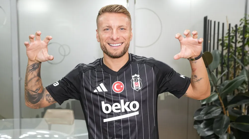 Beşiktaş, sezon sonunda ayrılacağı düşünülen İtalyan futbolcu Ciro Immobile'nin geleceğiyle