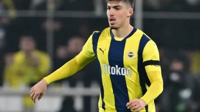 Fenerbahçe'nin genç stoperi Yusuf Akçiçek, Marsilya'nın ilgisini çekti. Fransız kulübü,