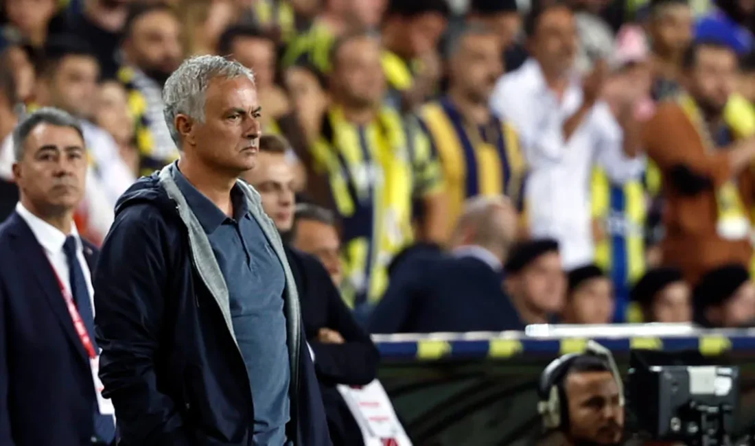 Fenerbahçe’de Jose Mourinho dönemi hayal kırıklığıyla sonuçlanıyor. Sezon başında teknik