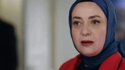 Kızılcık Şerbeti dizisinde 96 bölüm boyunca "Pembe Ünal" karakterini canlandıran