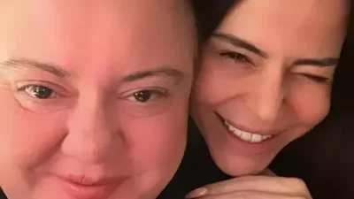 Ünlü şarkıcı Simge Sağın, uykusunda ani şekilde hayatını kaybeden 45