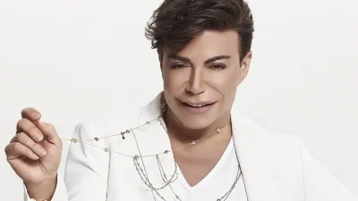 Ünlü şarkıcı Fatih Ürek, İzmir'deki konseri öncesinde, şehre olan özlemini