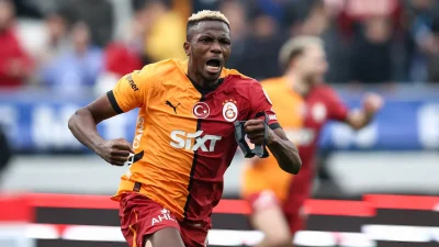 Galatasaray'ın Napoli'den kiralık olarak kadrosuna kattığı Victor Osimhen, özellikle Mauro