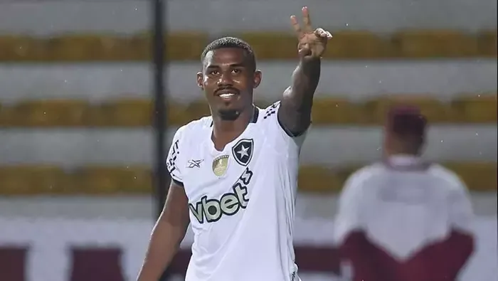 Daha önce iki kez teklif yapan Sarı-Lacivertliler, Botafogo’nun olumsuz yanıtına