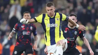 Fenerbahçe, gelecek sezon için transfer çalışmalarına devam ederken, Bosna-Hersekli golcü