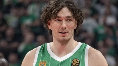 Panathinaikos’ta forma giyen Türk basketbolcu Cedi Osman, 19 Mayıs Atatürk’ü