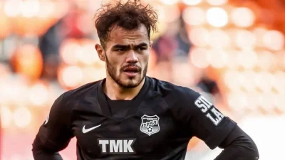 Beşiktaş’ın, Persepolis’te forma giyen Özbek futbolcu Oston Urunov ile ilgilendiği