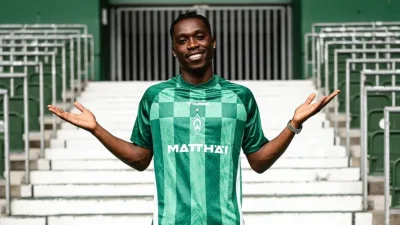Werder Bremen, sezon başında Galatasaray'dan satın alma opsiyonuyla kiraladığı Derrick