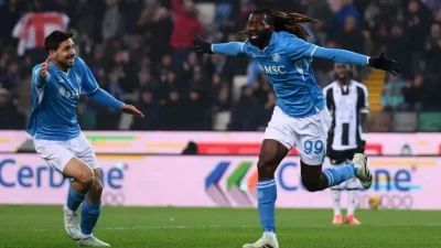 Fenerbahçe, Napoli forması giyen yıldız orta saha oyuncusu Zambo Anguissa