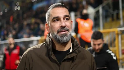 Eyüpspor Kulübü Başkanı Murat Özkaya, teknik direktör Arda Turan’ın Shakhtar