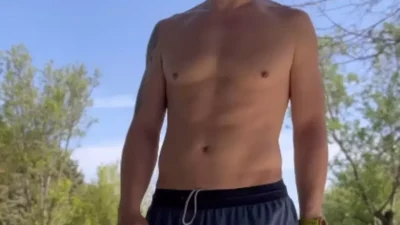 Sarp Levendoğlu, İstanbul’un kalabalığından uzaklaşıp Datça’da sakin ve sağlıklı bir