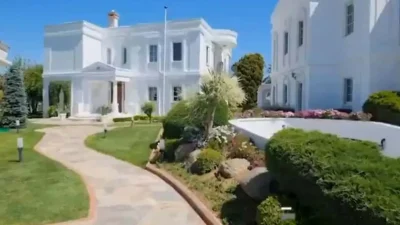 Medcezir dizisinin unutulmaz sahnelerine ev sahipliği yapan lüks villa İstanbul