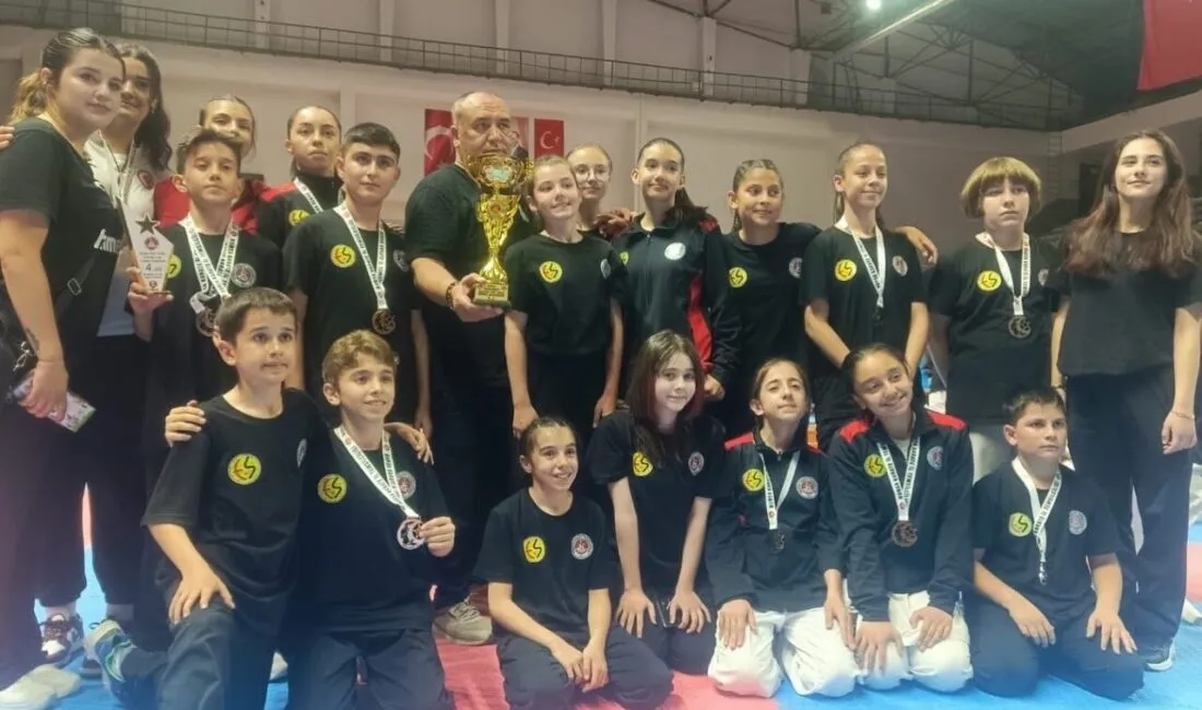 Eskişehirli karate sporcuları, Bursa’da düzenlenen ‘İller Arası Karate Ligi Final