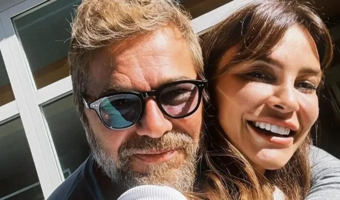 Başarılı oyuncu Engin Altan Düzyatan, eşi Neslişah Alkoçlar ve çocukları