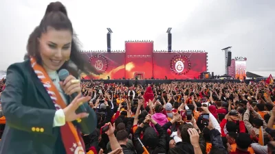Galatasaray’ın şampiyonluk kutlamasında sahne alan Ebru Yaşar, sevilen şarkılarıyla taraftarı